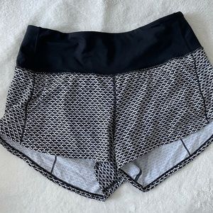 Barely worn, cute, comfy shorts